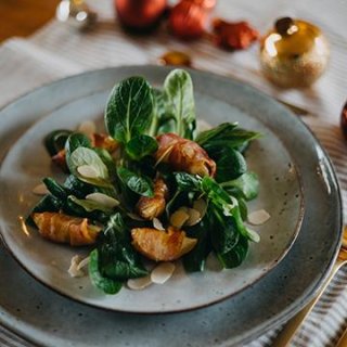 Kartoffel-Feldsalat mit Mandeln