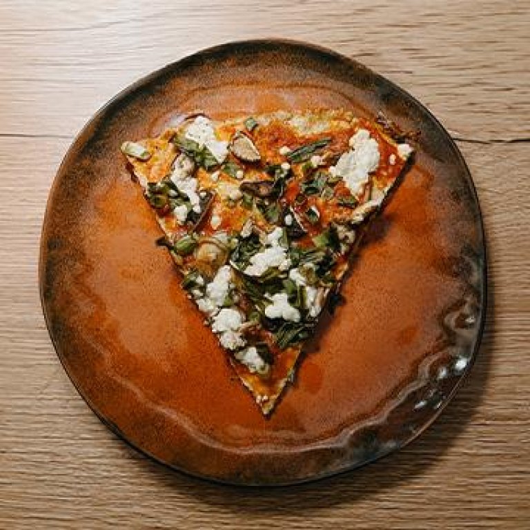 Pizza mit frischem Gemüse