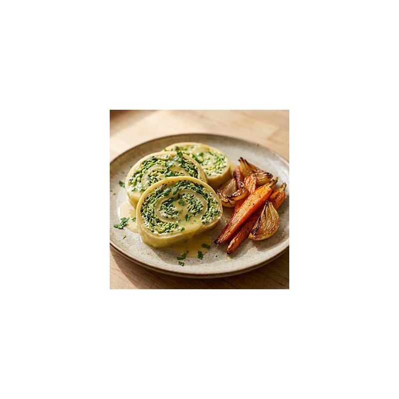 Wirsing-Ricotta-Roulade aus Nudelteig mit Zitronen