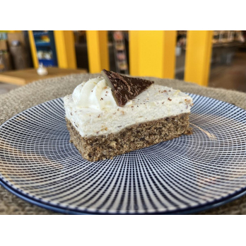 Amaretto-Nuss Sahne (4 Stück)